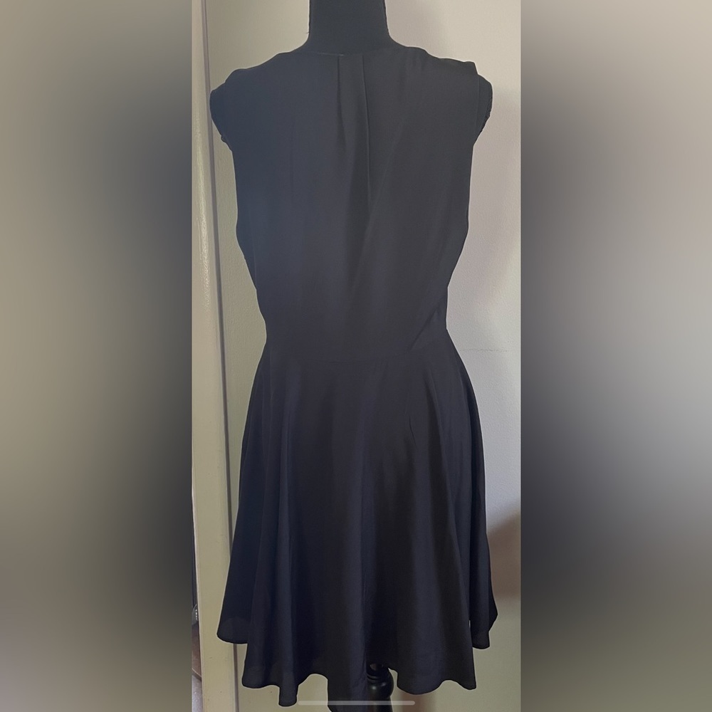 Express Dark Blue Midi Dress with Keyhole in Front - Picture 3 of 5